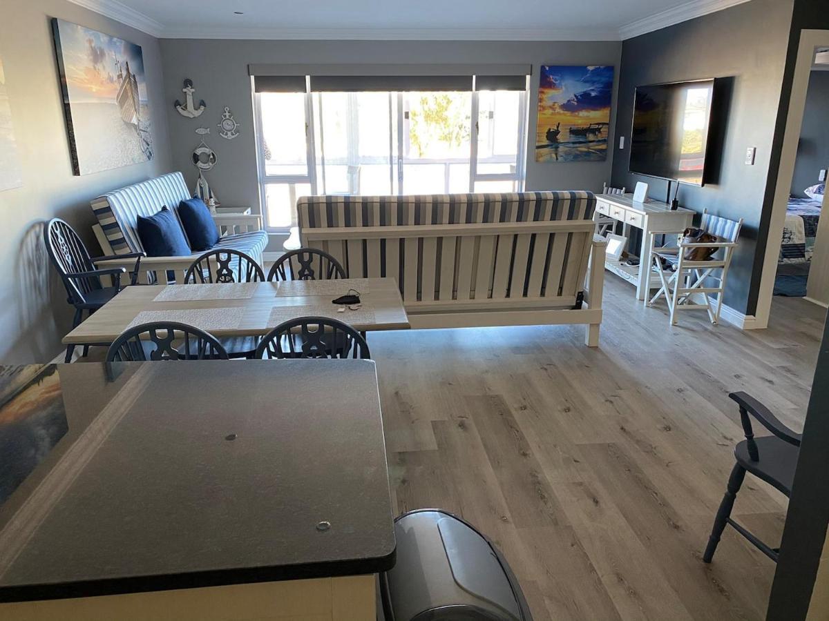 Modern Apartment Walking Distance To Main Beach Restaurants And Other Amenities Jeffreys Bay Exteriér fotografie