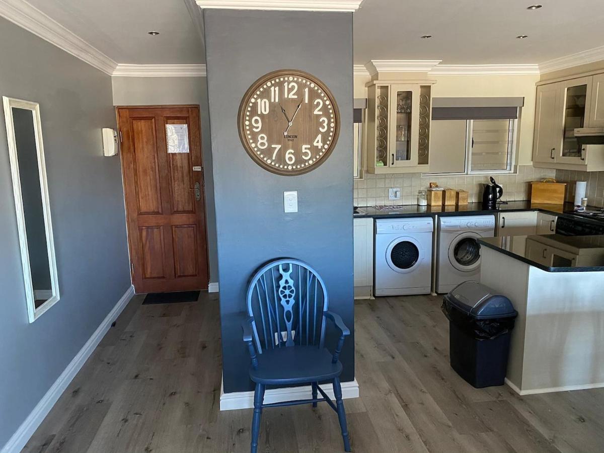 Modern Apartment Walking Distance To Main Beach Restaurants And Other Amenities Jeffreys Bay Exteriér fotografie